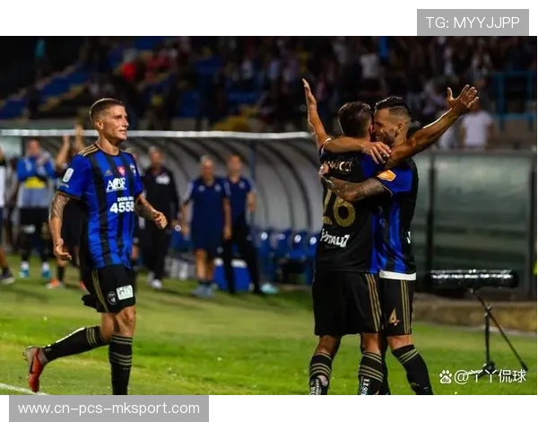 意甲米兰边路组合频频突破,红黑主场再胜